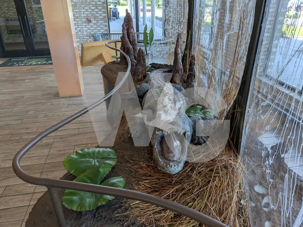 Life Size Alligator Diorama Model/Mount