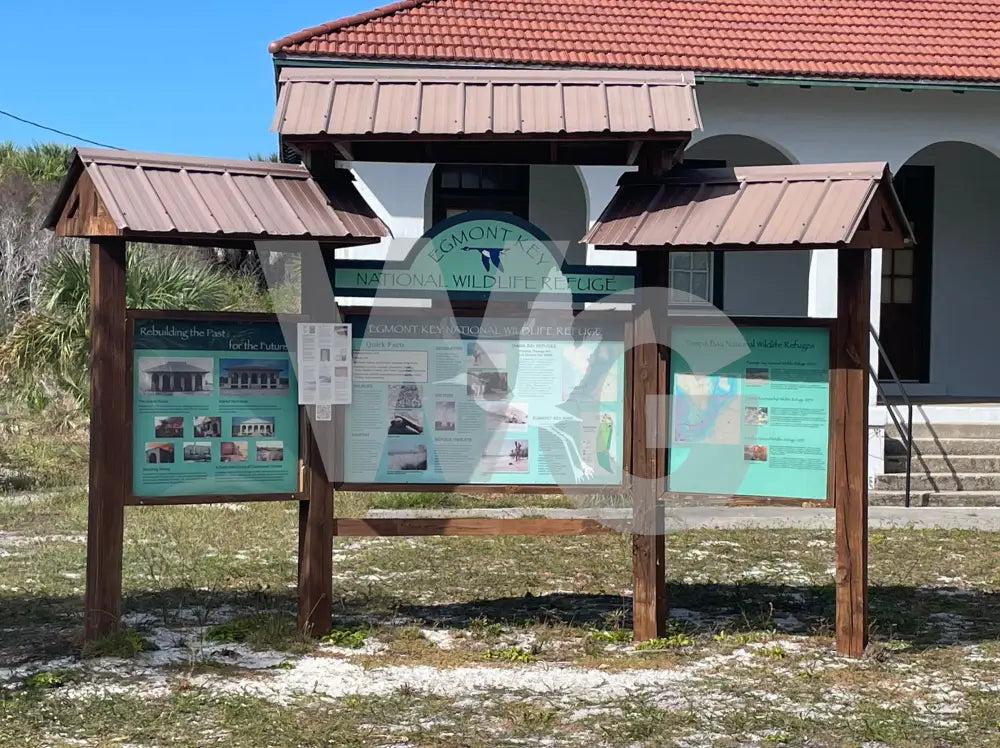 Trailhead Triple Offset Kiosk (Wood/Recycled Lumber)