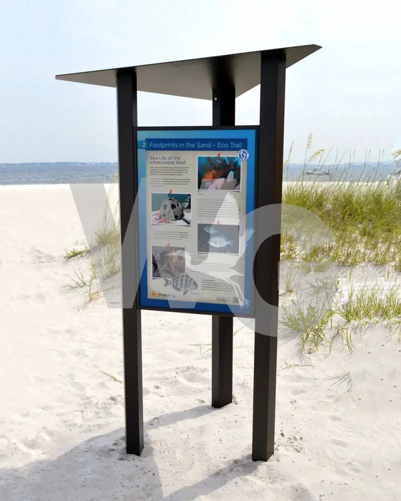 Triangular Kiosk (Aluminum/Steel)
